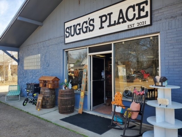 SUGG’S PLACE